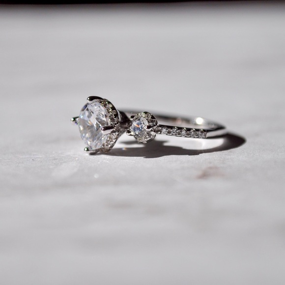 ⚡️SALE Sterling silver ring CZ ring - Picture 3 of 8